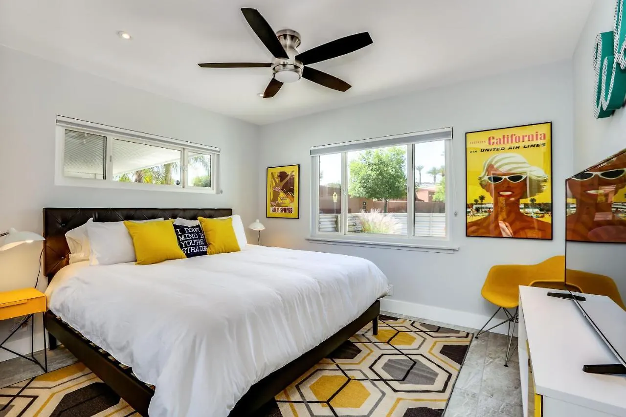 Desert Stardust Permit# 4209 Palm Springs Holiday home
